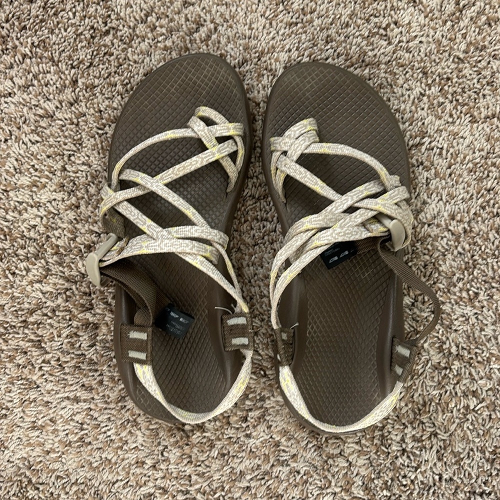 Womans Size 9 Chaco Sandal